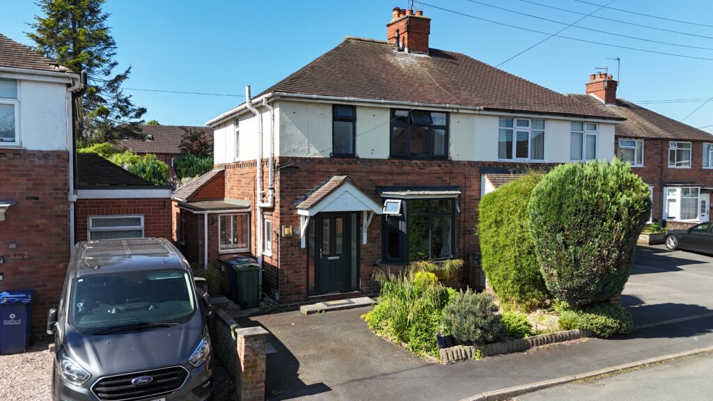 Longfield Avenue, Stone, ST15
