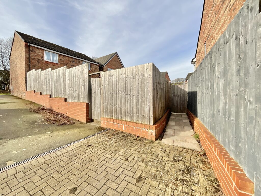 Overton Close, Eccleshall, ST21
