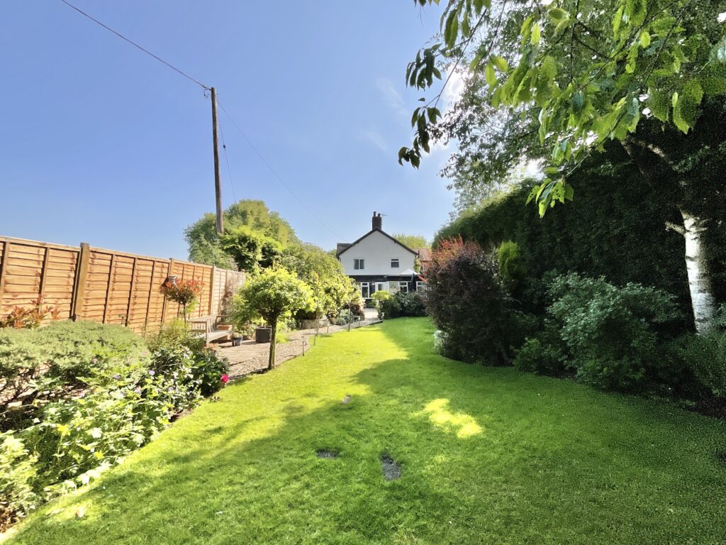 Yarnfield Lane, Yarnfield, ST15