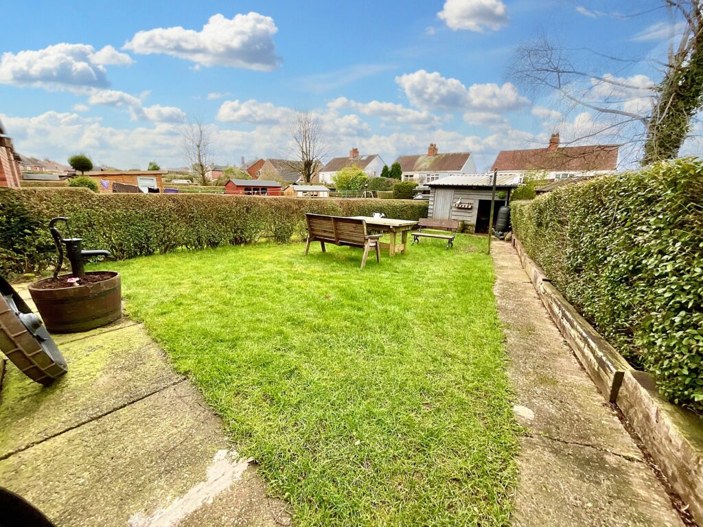 Sidney Drive, Kingsley Holt, ST10