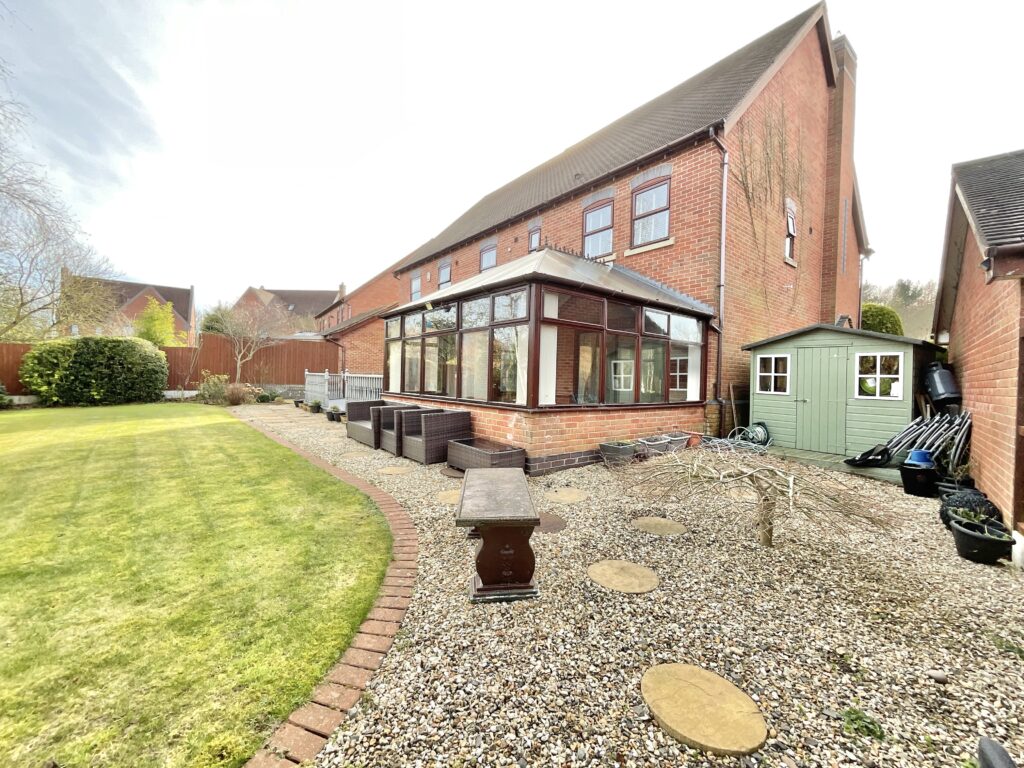 Peregrine Way, Apley, TF1