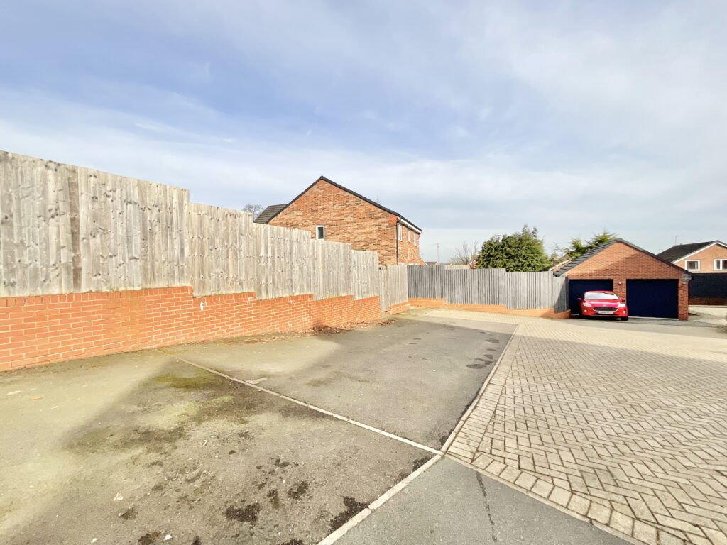 Overton Close, Eccleshall, ST21