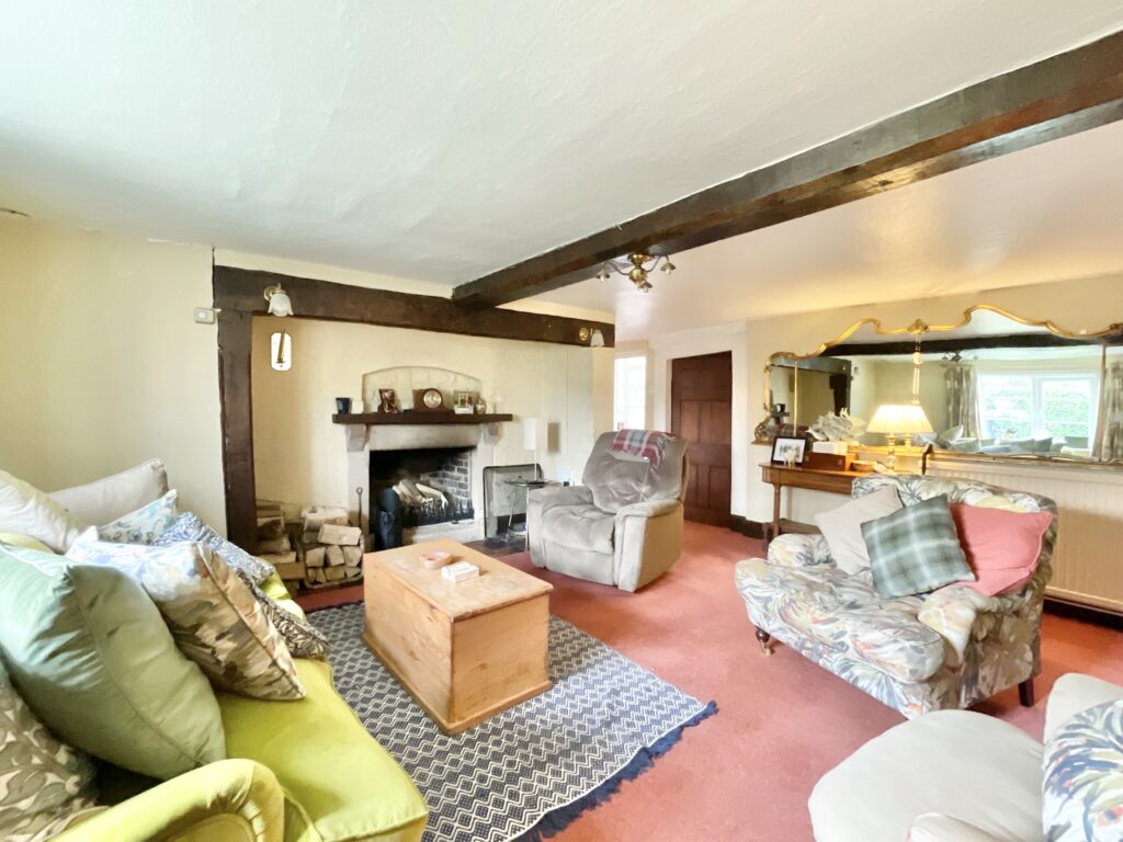 Yarnfield, Stone, ST15
