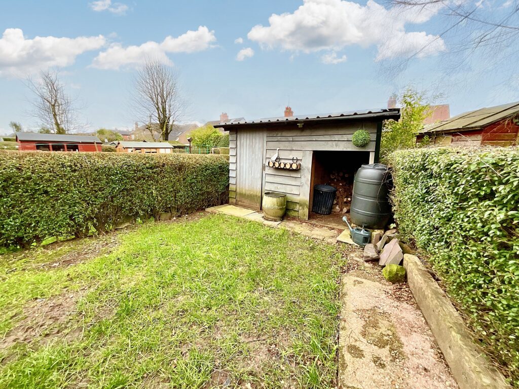 Sidney Drive, Kingsley Holt, ST10