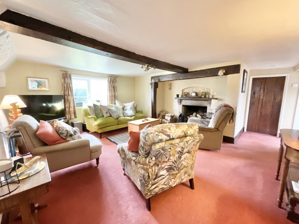 Yarnfield, Stone, ST15