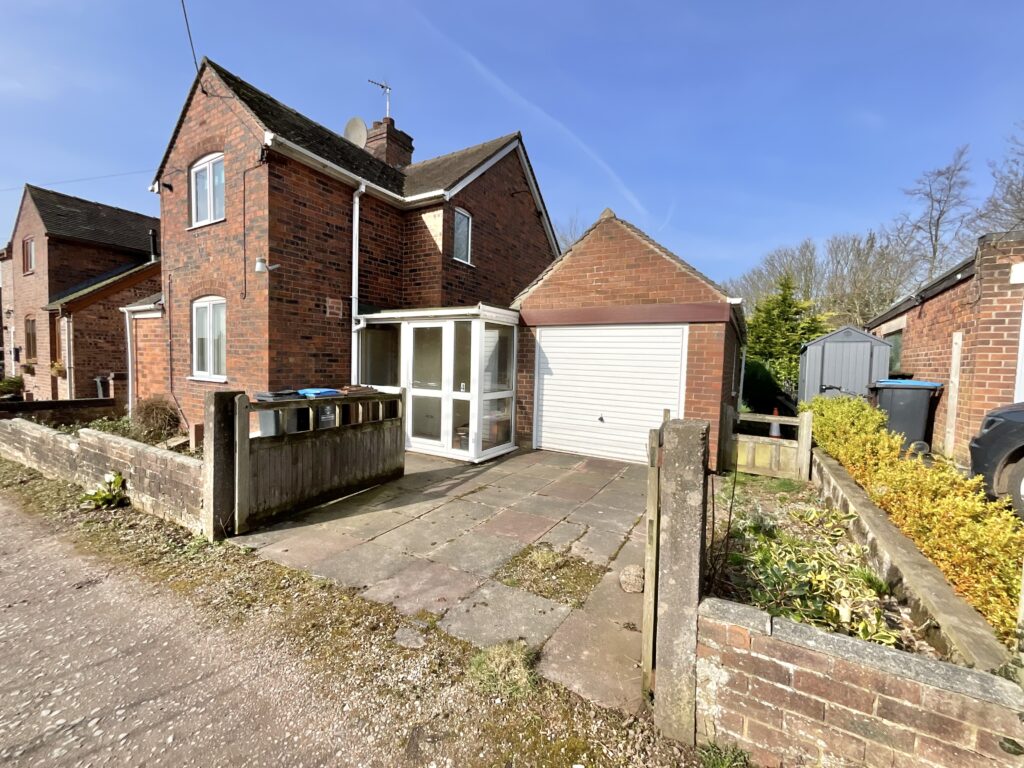 Hurstons Lane, Alton, ST10