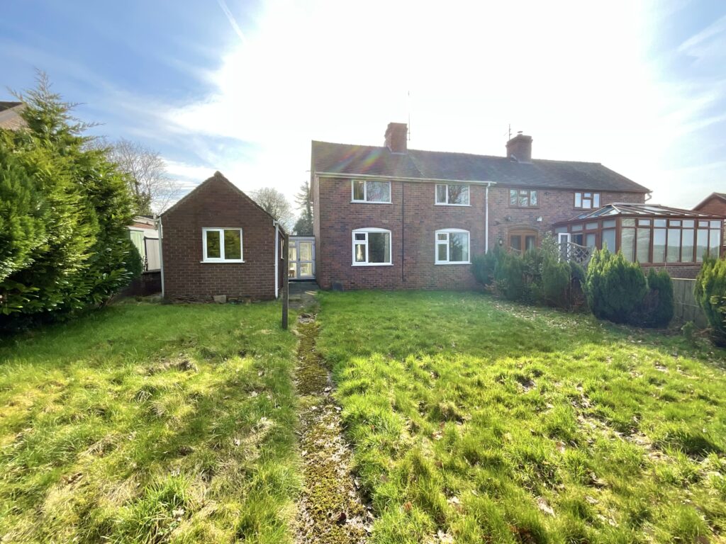 Hurstons Lane, Alton, ST10