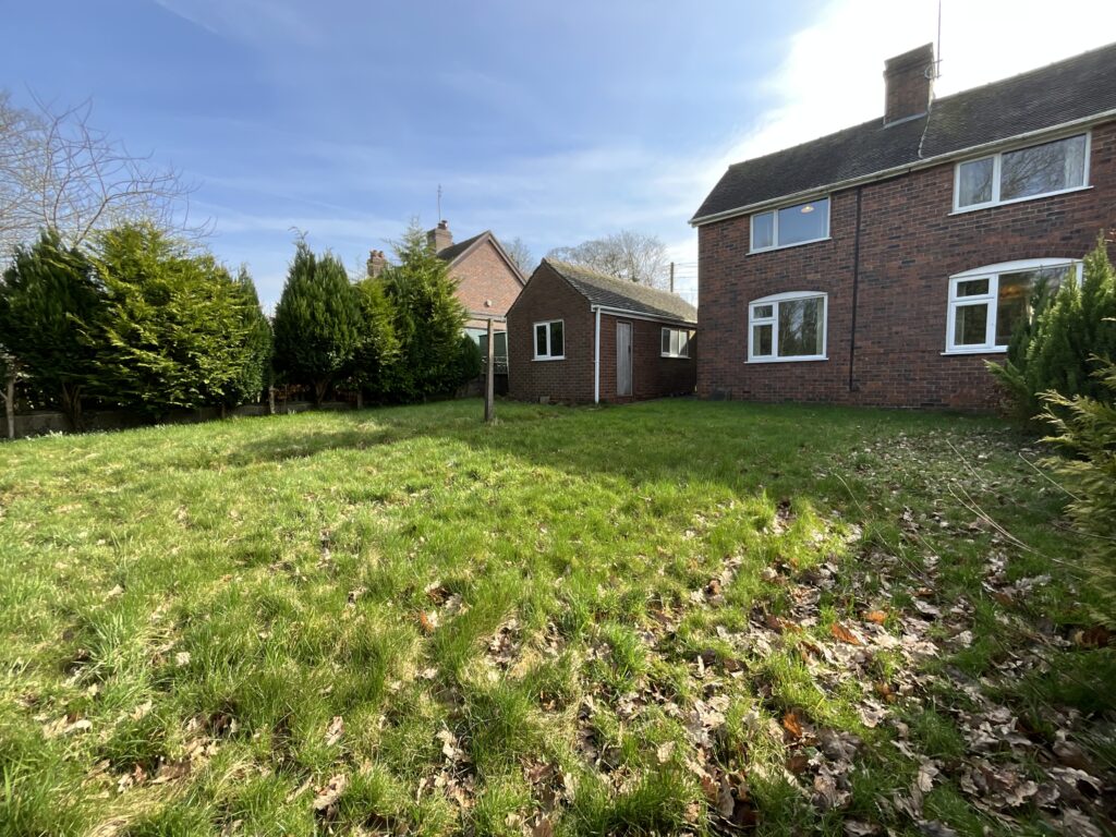 Hurstons Lane, Alton, ST10