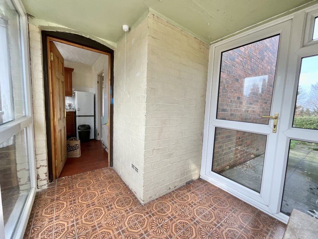 Hurstons Lane, Alton, ST10