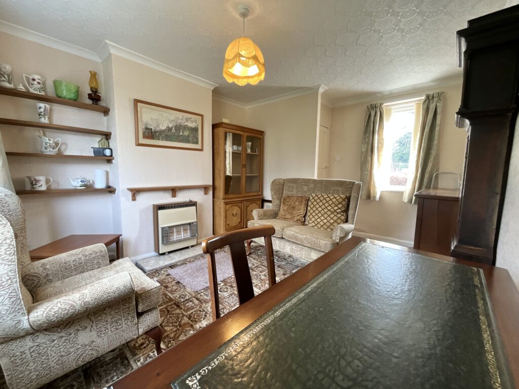 Hurstons Lane, Alton, ST10