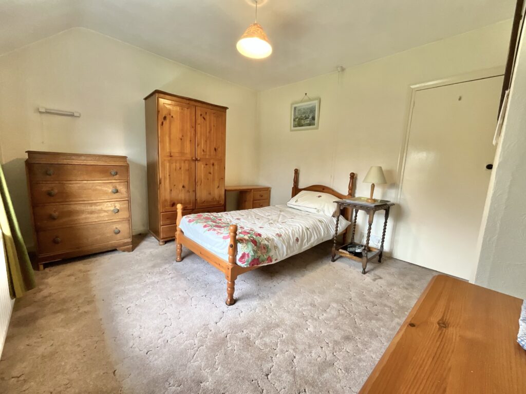 Hurstons Lane, Alton, ST10