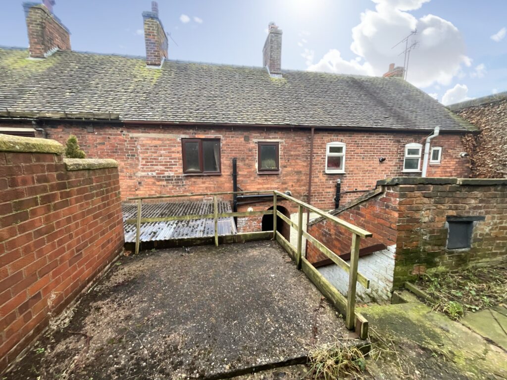 Queen Street, Cheadle, ST10