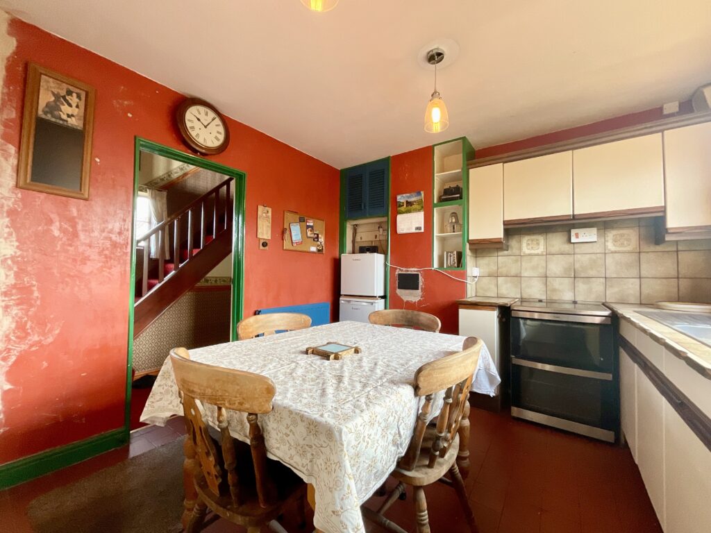 Moss Lane, Hilderstone, ST15