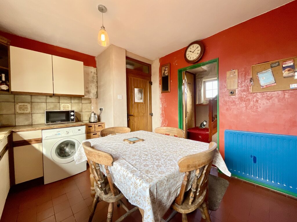 Moss Lane, Hilderstone, ST15
