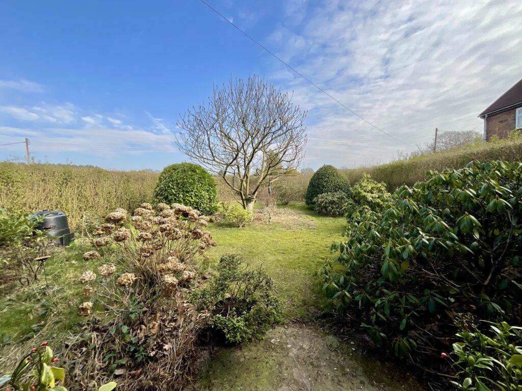 Moss Lane, Hilderstone, ST15