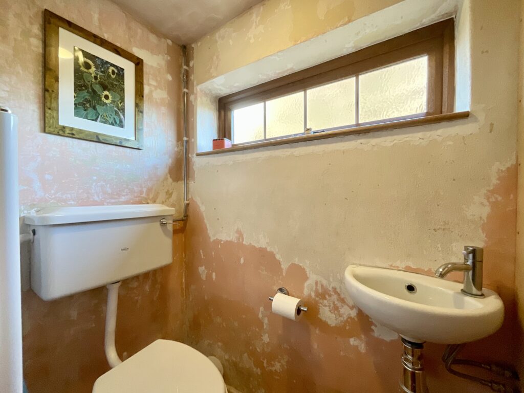 Moss Lane, Hilderstone, ST15