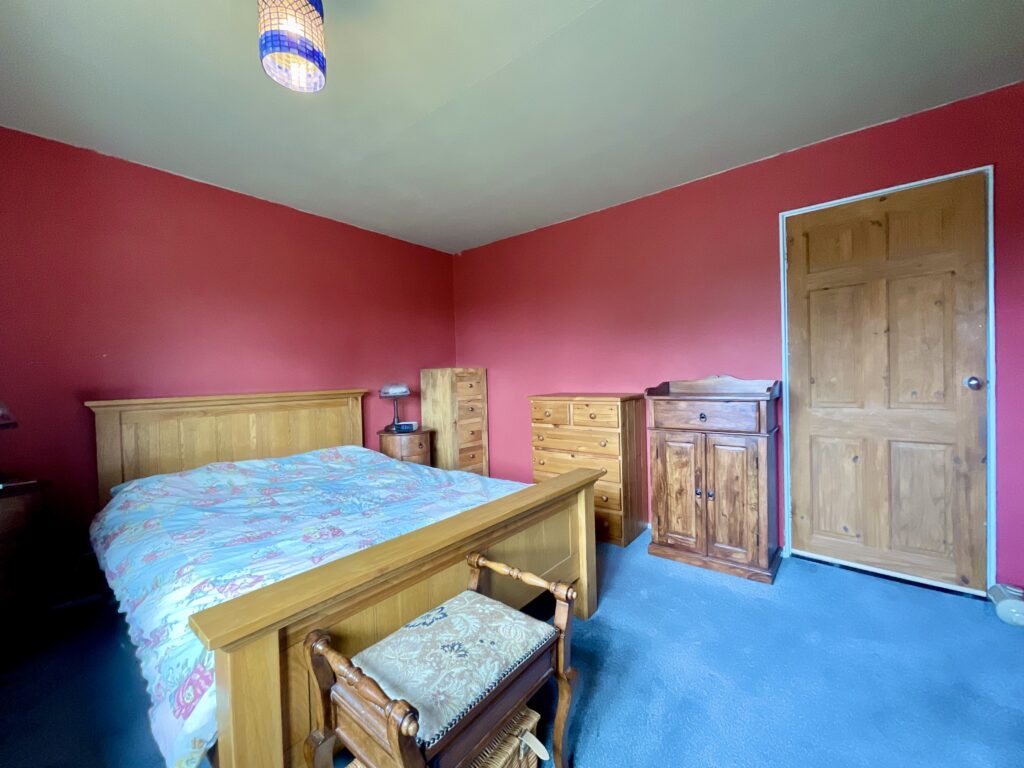 Moss Lane, Hilderstone, ST15