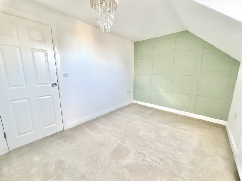 Stone Road, Uttoxeter, ST14