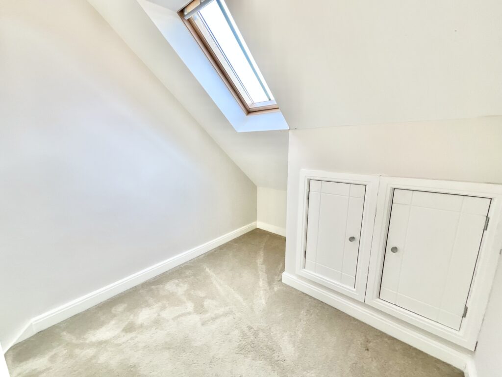 Stone Road, Uttoxeter, ST14