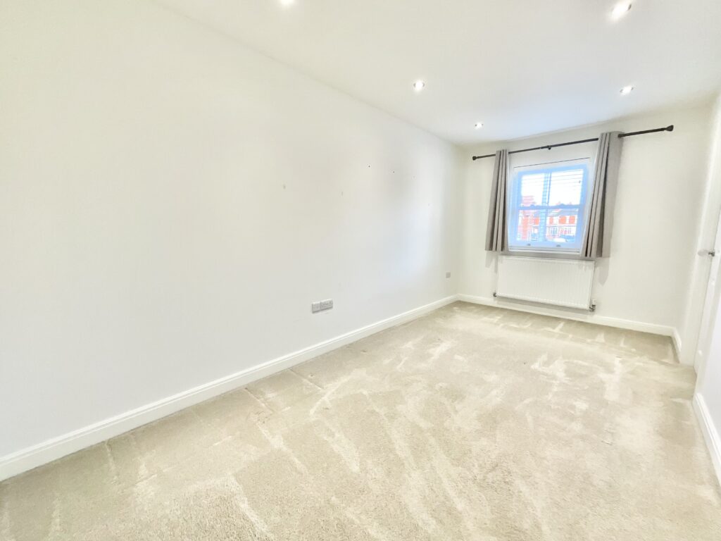 Stone Road, Uttoxeter, ST14