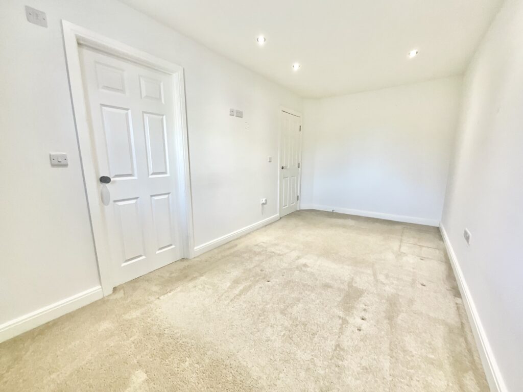 Stone Road, Uttoxeter, ST14