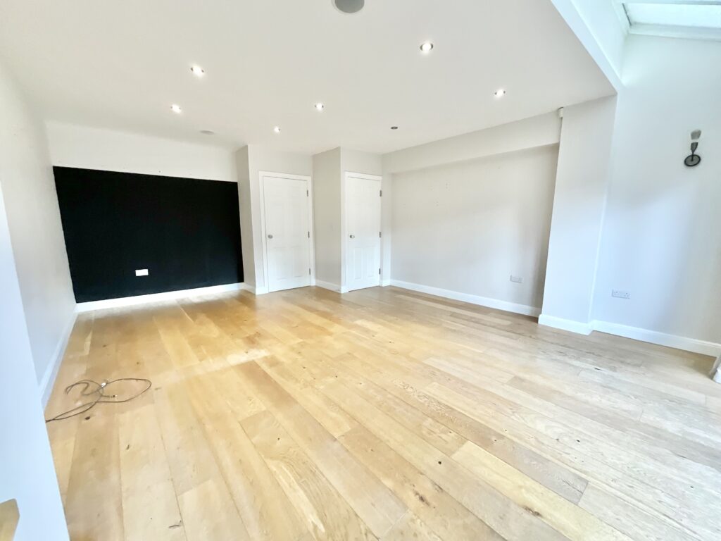 Stone Road, Uttoxeter, ST14