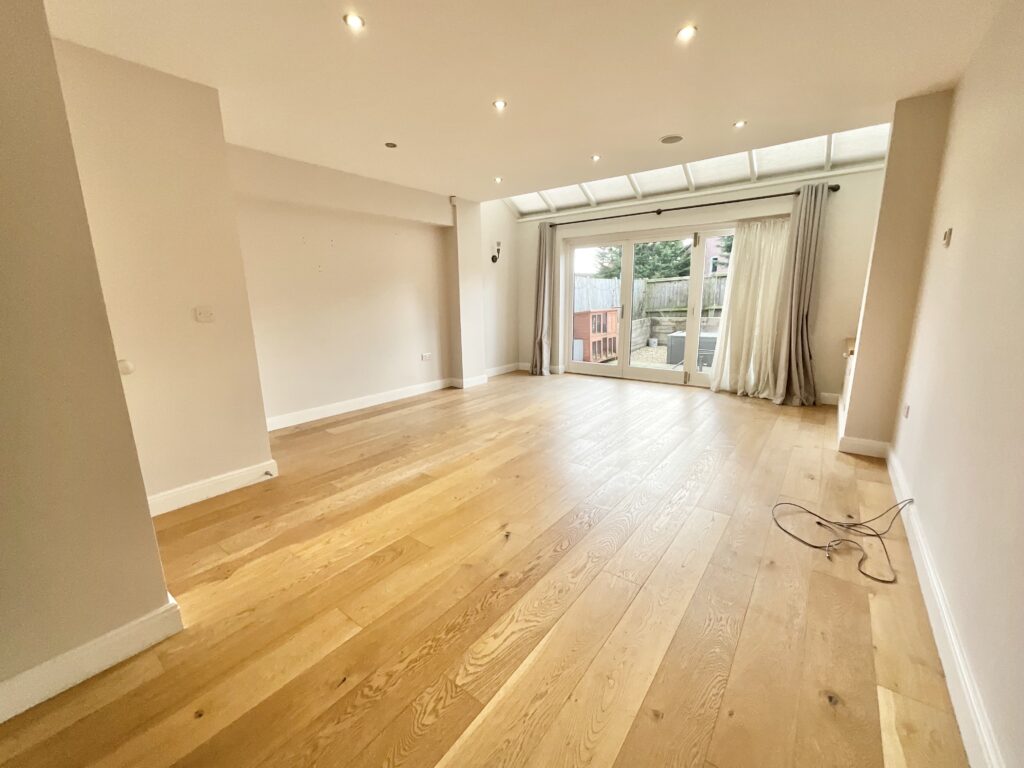 Stone Road, Uttoxeter, ST14