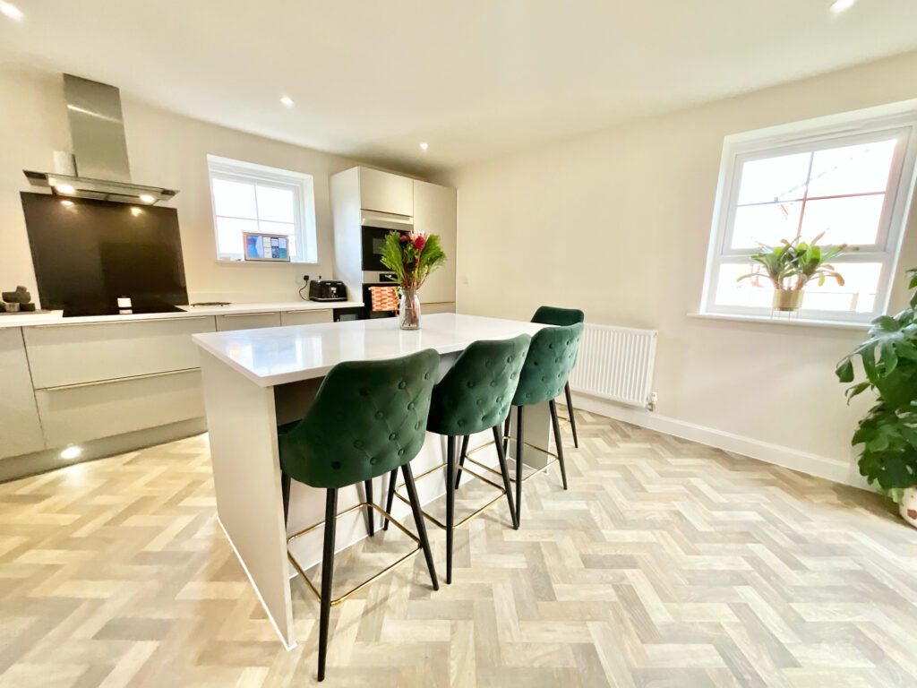 Dowling Road, Uttoxeter, ST14