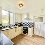 Kent Grove, Stone, ST15