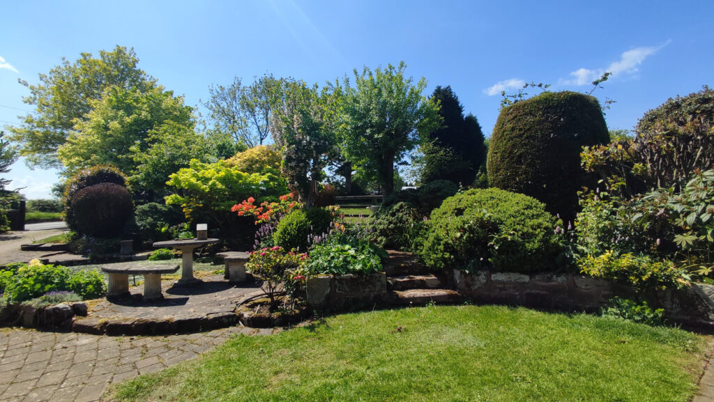 Cross Gate, Hilderstone, ST15