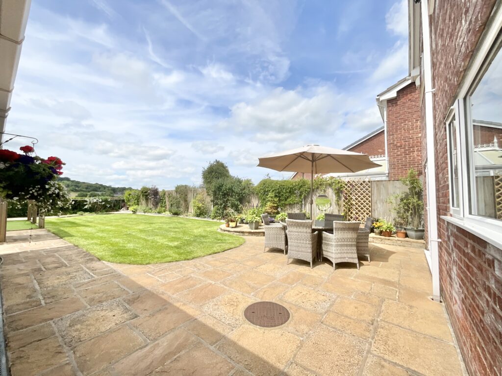 Aynsley Close, Cheadle, ST10