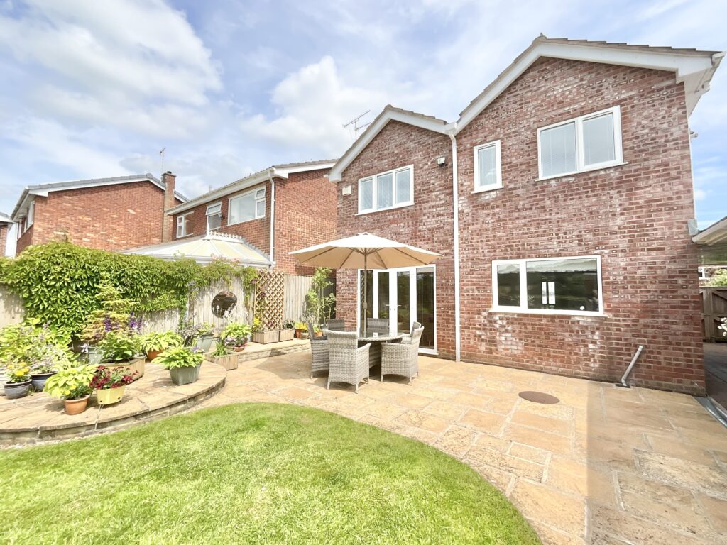Aynsley Close, Cheadle, ST10