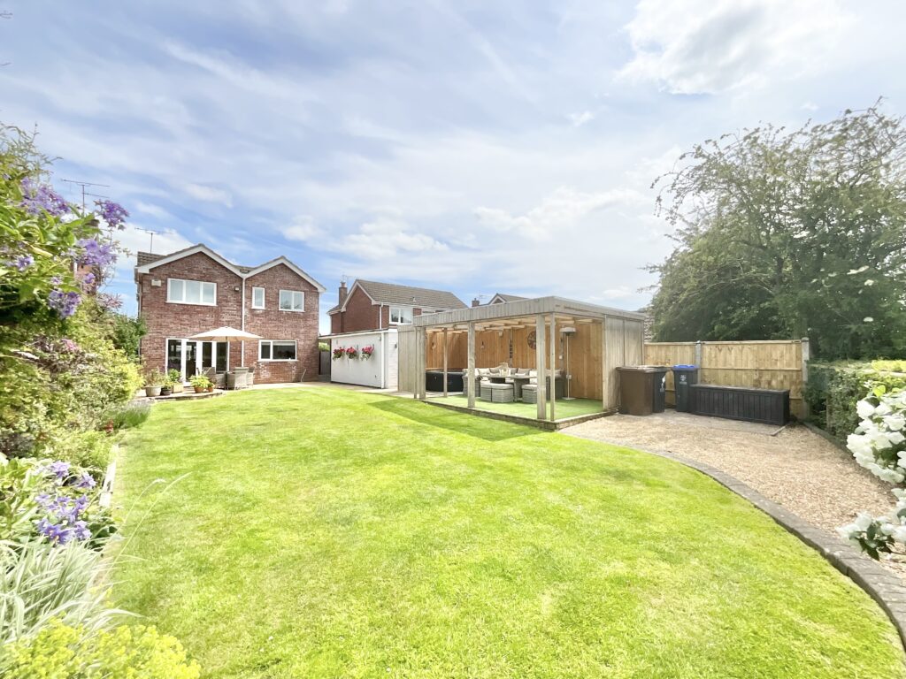 Aynsley Close, Cheadle, ST10