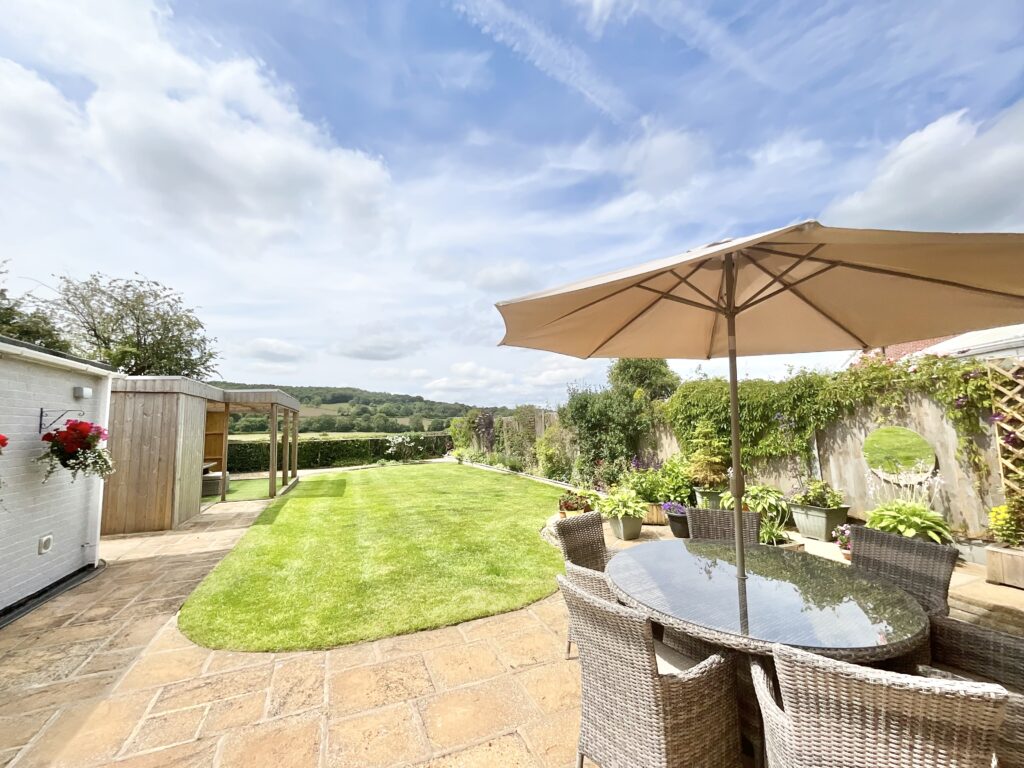 Aynsley Close, Cheadle, ST10