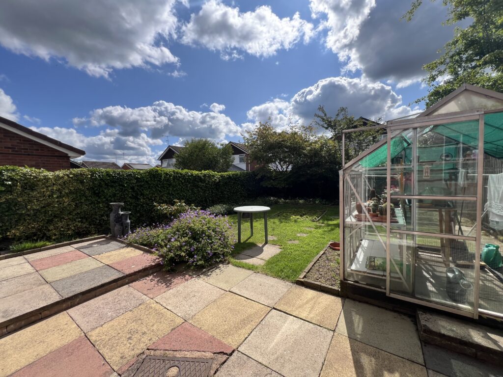 Morland Close, Stone, ST15