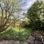 Queens Square, Stone, ST15