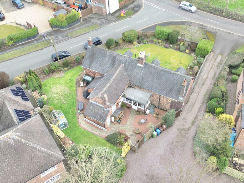 Yarnfield, Stone, ST15