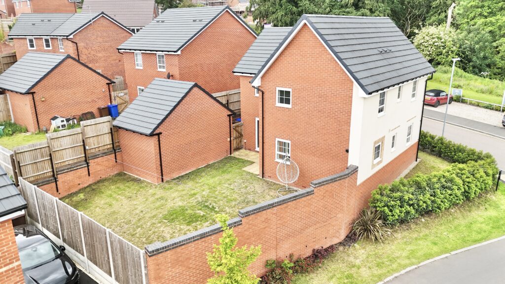 Dowling Road, Uttoxeter, ST14