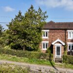 Cross Gate, Hilderstone, ST15