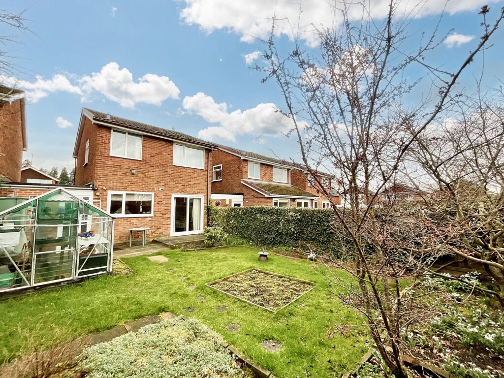 Morland Close, Stone, ST15