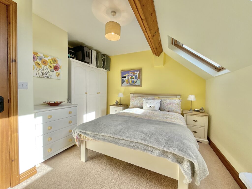 Top Lane, Beech, ST4