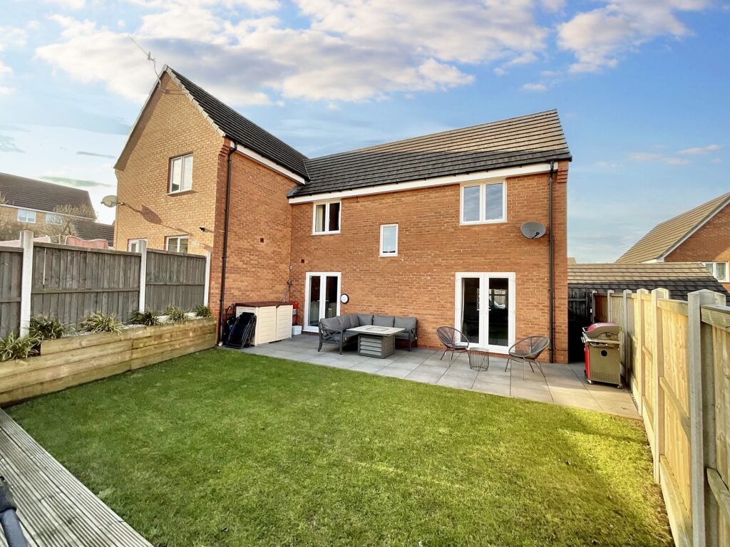 Canary Grove, Wolstanton, ST5
