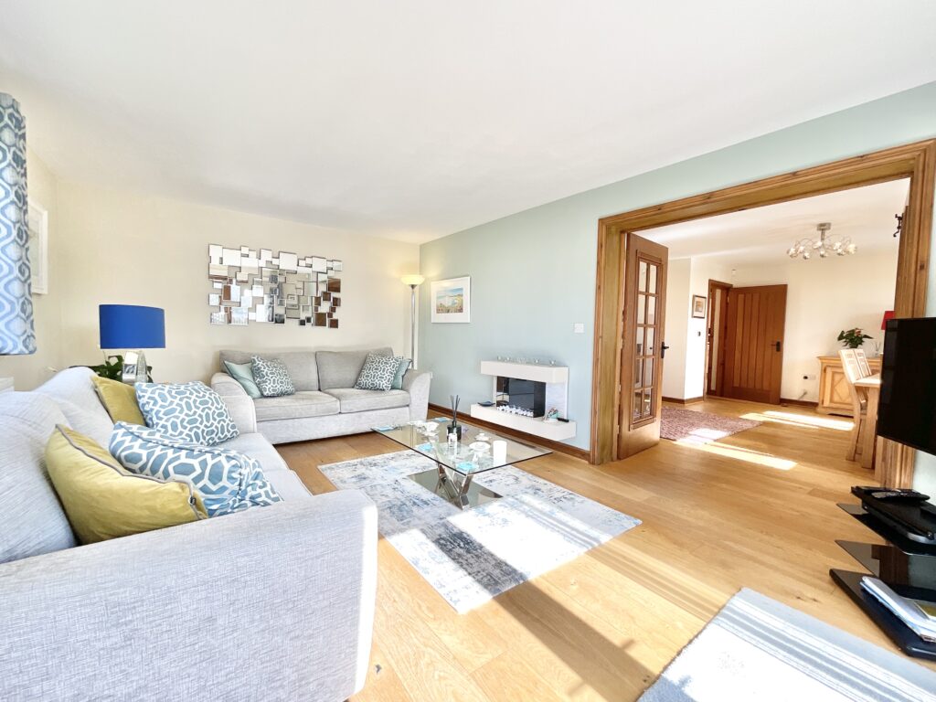 Top Lane, Beech, ST4
