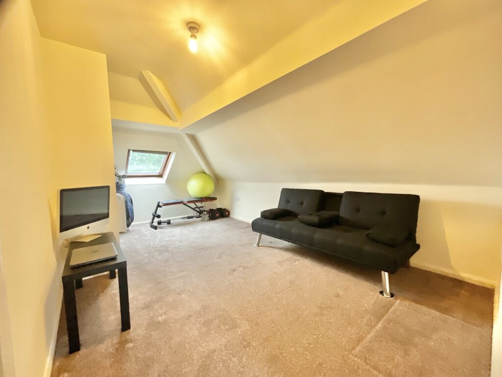 Woodhouse Lane, Haughton, ST18