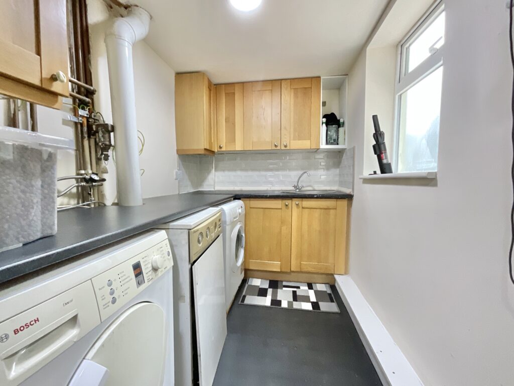 Woodhouse Lane, Haughton, ST18