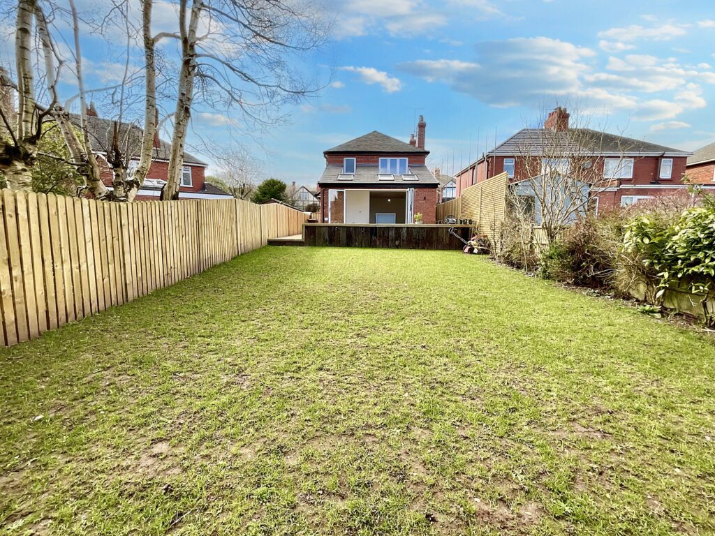 Greenfield Crescent, Cheadle, ST10