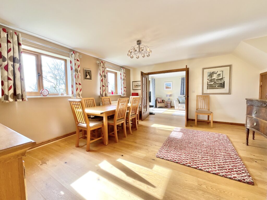 Top Lane, Beech, ST4