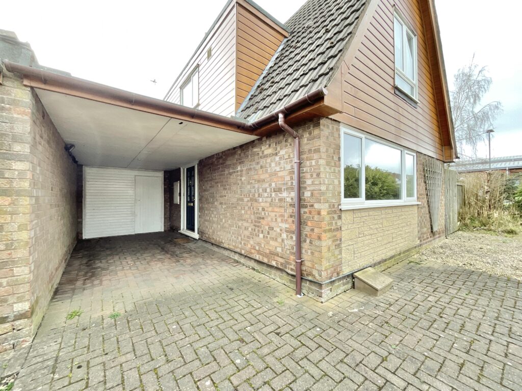 Knightley Road, Gnosall, ST20