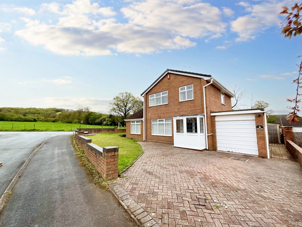 Conway Grove, Cheadle, ST10