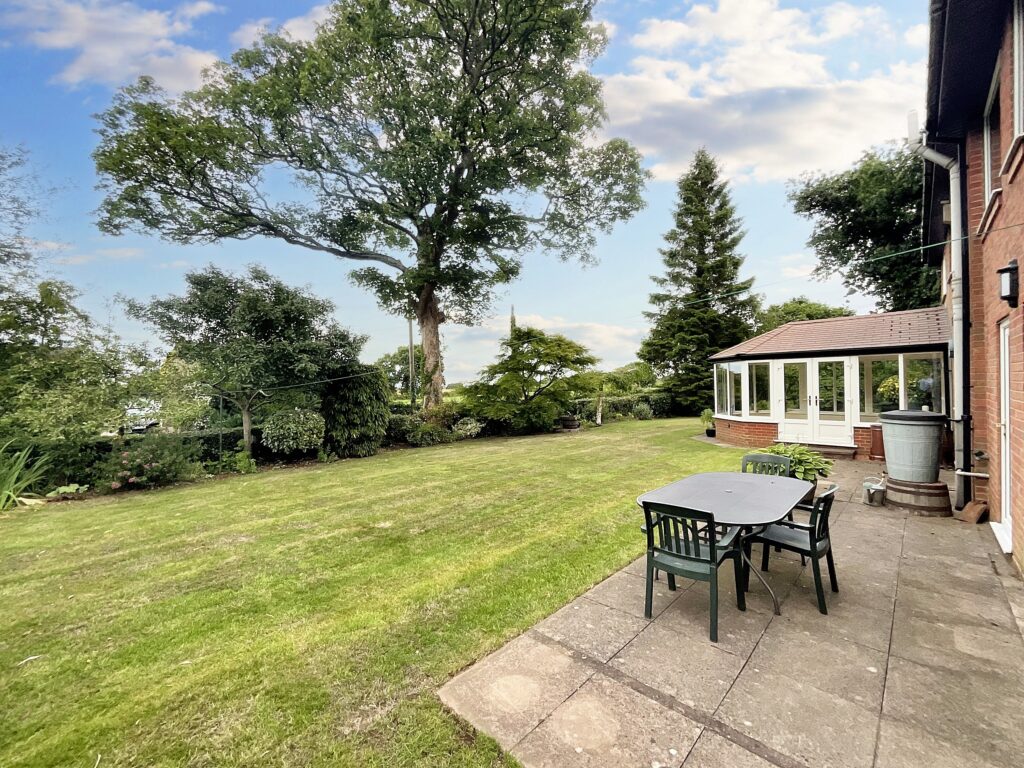 St. Leonards Way, Woore, CW3